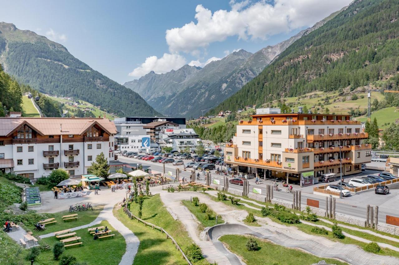Hotel Bäckelar Wirt Superior Sölden Exteriör bild